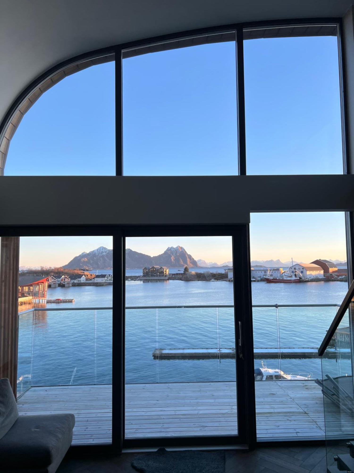 Lofoten Suiteapartments Сволвер Екстер'єр фото