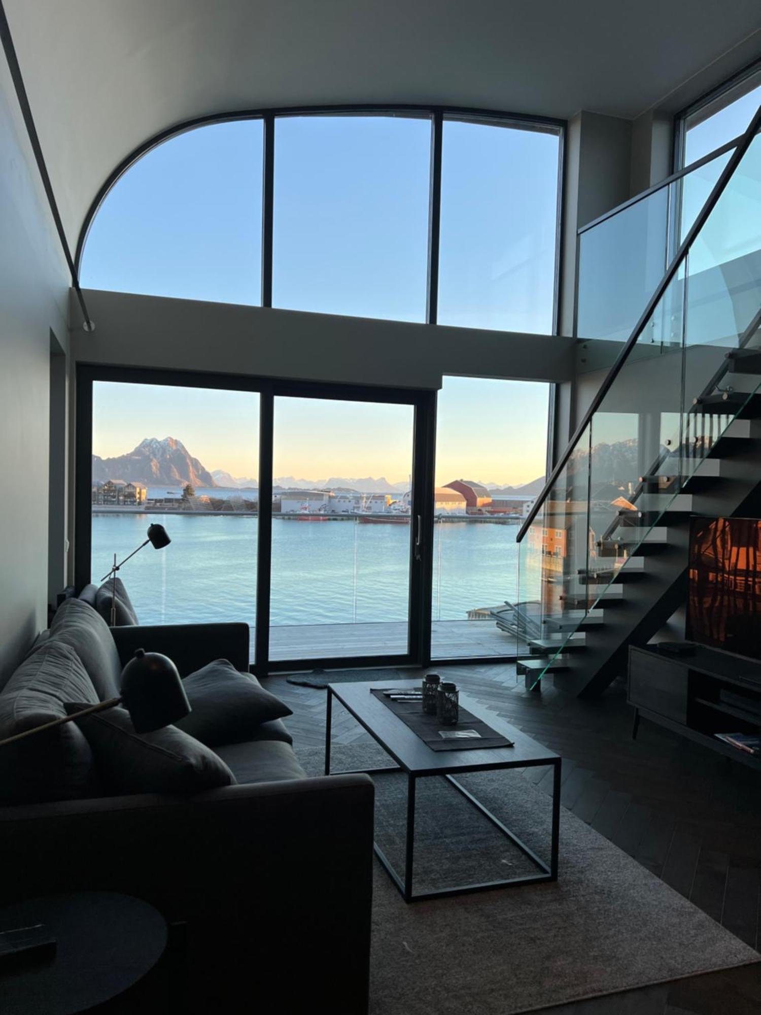 Lofoten Suiteapartments Сволвер Екстер'єр фото